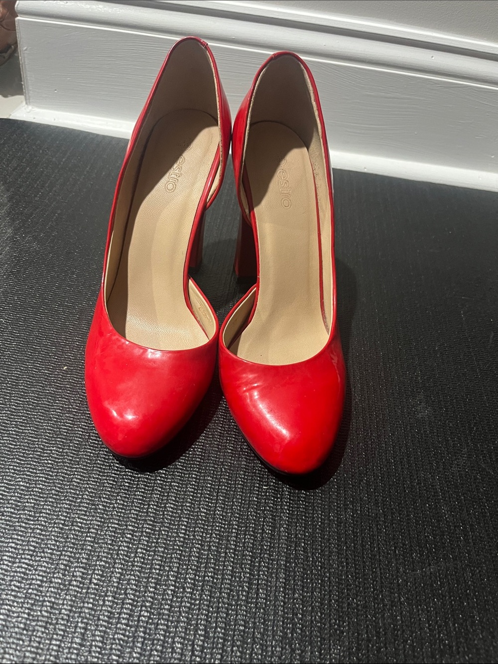 Classic Red Women's Pumps -leather